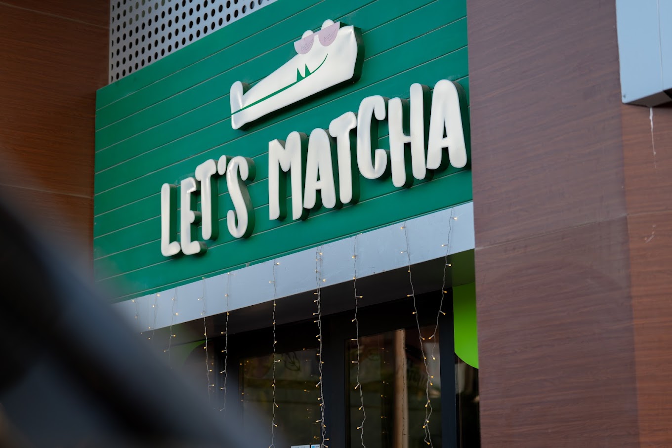 Let's Matcha exterior